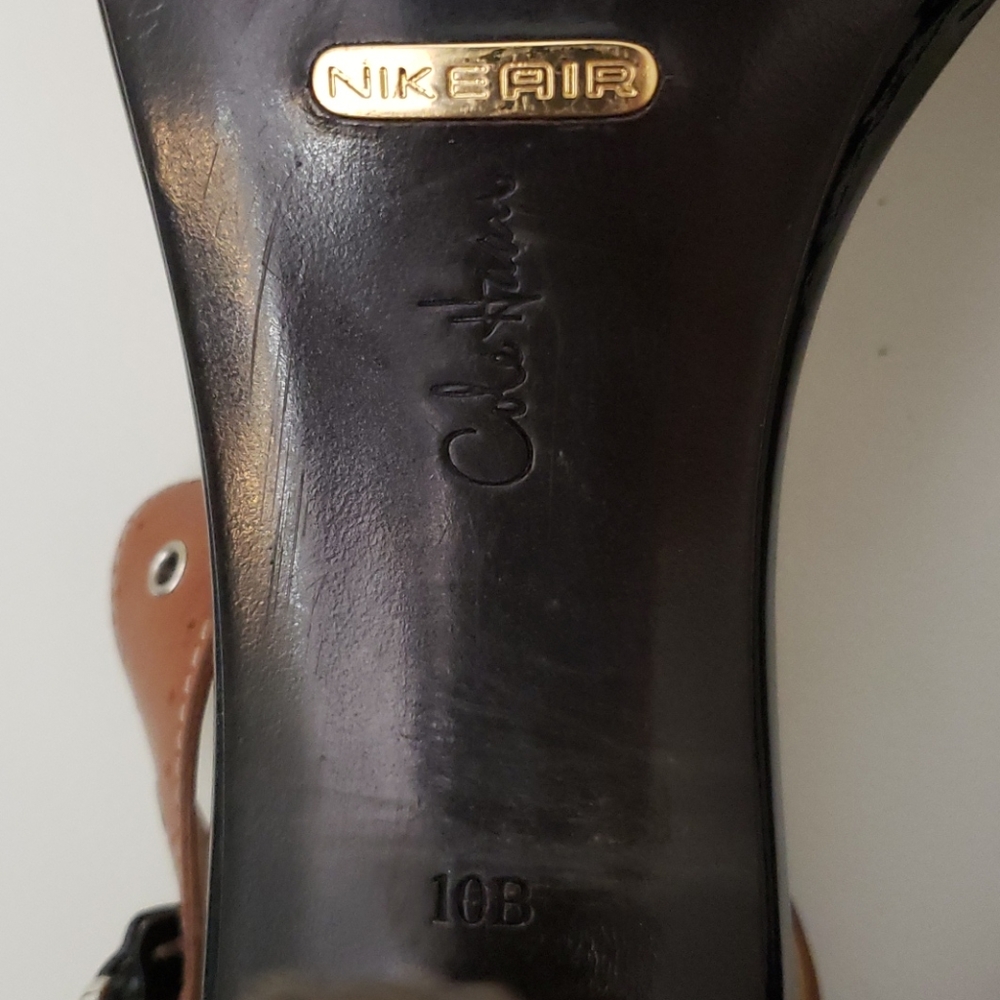 Cole Haan Patent Leather T Strap Sandal BLK s10B - Picture 7 of 8